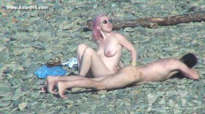 peeping Naturist Beach.38 - hclips