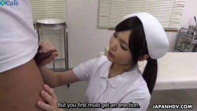 Jap nurse treats patient's tiny dick to blowjob at hospital - sunporno.com - Japan