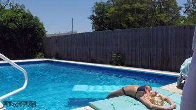 Bikini Photo Shoot Turns To Pool Pounding...video Glasses Pov !!! - hotmovs.com